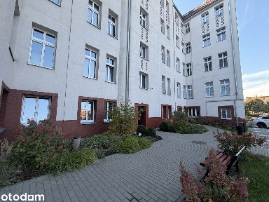 Mieszkanie w wyremontowanej kamienicy z windą i wyposażeniem