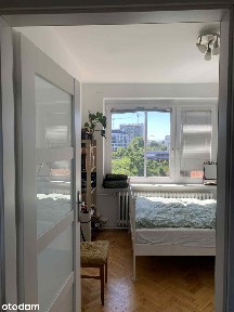 Bezpośrednio jasne dwustronne 2 pokoje / balkon / oryginalne parkiety