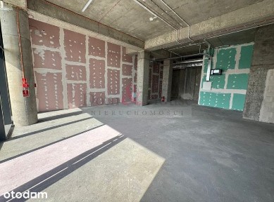 Lokal usługowy 77,70 m² | 4m wysokości | Gdynia