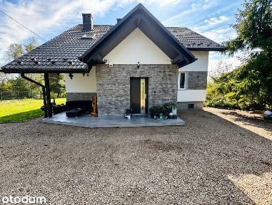 WYJĄTKOWA NIERUCHOMOŚĆ - DOM 180 m² + 8265 m² DZIAŁKA Z POTENCJAŁEM