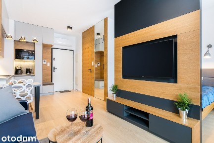 Bezpośrednio. Komfortowy apartament z garażem oraz komórką lokatorską.