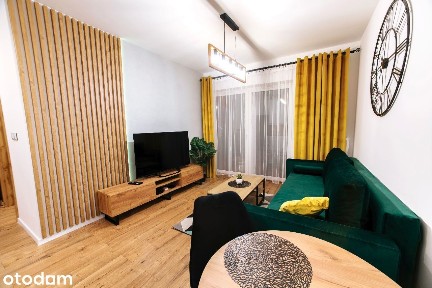 Apartament 2-pok. Przy parku, miejsce postojowe, klimatyzacja. Od 1.11