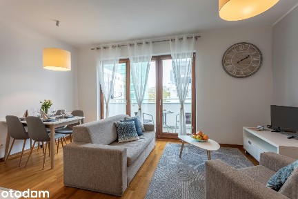 Przestronne mieszkanie z balkonem w apartamentowcu