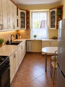 | 49m2 | JAROTY | 2 niezależne POKOJE | 1 PIĘTRO | BALKON |