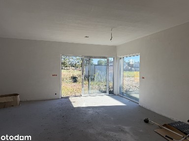 Nowy dom 5 sypialni, pokój na parterze, blisko lasu