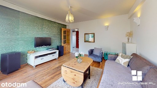 2 pokojowe, oddzielna kuchnia, balkon. Garaż w cen