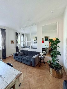 Klimatyczne studio w kamienicy z 1939 r | Górnośląska, Warszawa