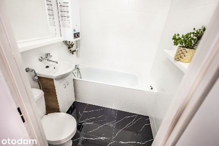 M-3 + balkon, do wejścia z wyposażeniem, ścisłe Centrum