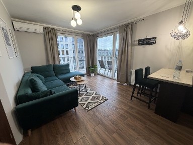 Garaż, klimatyzacja, narożny balkon, fajny widok.