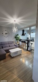 Kawalerka jak M3 w centrum, duży balkon, klimatyzacja, internet