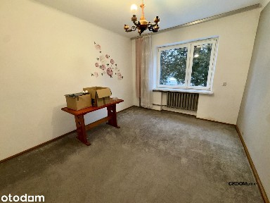 Dwa budynki mieszkalne i ponad 2000 m² gruntu w Starachowicach