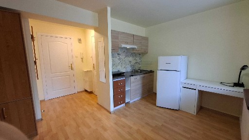 Atrakcyjne mieszkanie - dwa pokoje z aneksem kuchennym na Saskiej Kępie dla singla lub pary