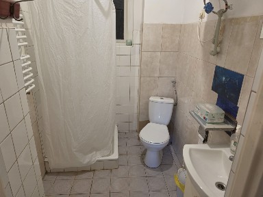 Do wynajęcia kawalerka 35 metrów w Komorowie.