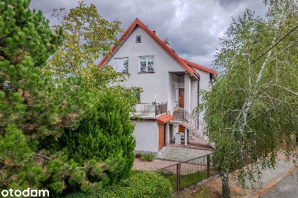 DOM NA SPRZEDAŻ - GOSTYNIN, DWA WEJŚCIA