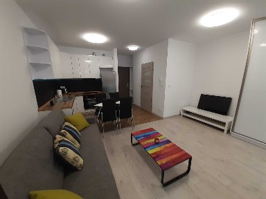 Kawalerka 32 m² tuż przy metrze Płocka-wysoki standard, jasne, ciche i bezpośrednio od właściciela