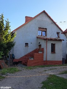DOM Z DUŻĄ DZIAŁKĄ