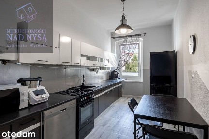 mieszkanie z duszą! pow. 98,40 m2, II piętro, centrum !