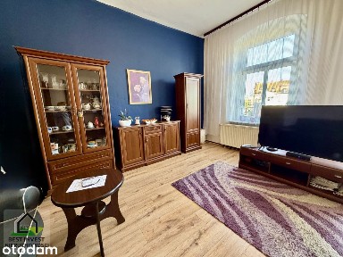 Przestronne, słoneczne, 2 balkony, ścisłe centrum Jeleniej Góry