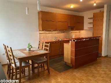 wynajmę: 62m (3pokoje+balkon+parking),metro/tramwaj, tereny zielone.