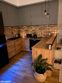 Przestronne mieszkanie w stylu soft loft w Markach