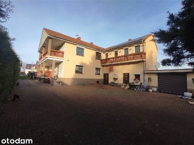 Dom, 190 m², Błotnica Strzelecka