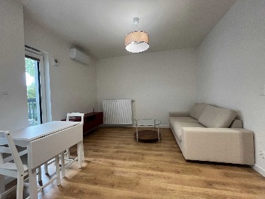 Do wynajęcia nowa, umeblowana kawalerka na parterze z balkonem