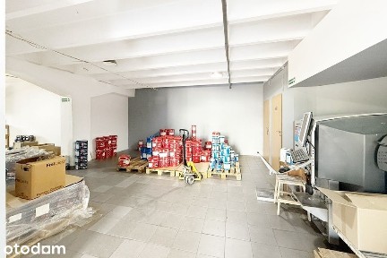 Lokal handlowy z magazynem. Bezpłatny parking.