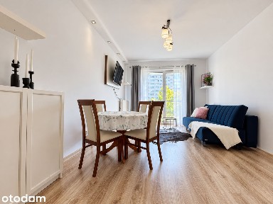 Jasne 2 pokoje, ogromny balkon i zielony widok