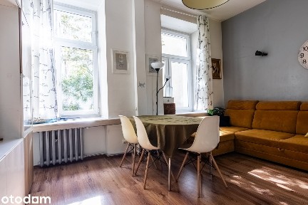Przytulne 56 m² | 2 pokoje | 1 piętro | balkon | miejskie ogrzewanie