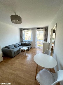 Słoneczna kawalerka w centrum Redy, blisko SKM