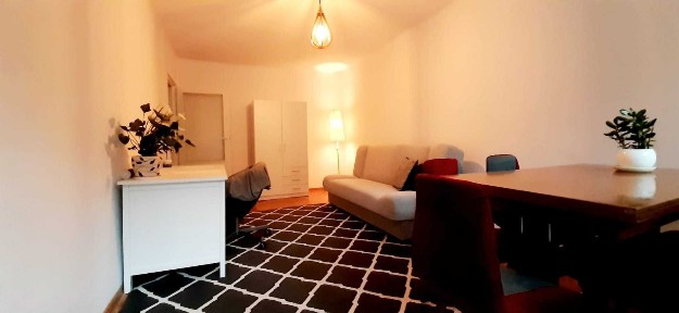 Do wynajęcia 3-pokojowe mieszkanie 54 m² - Łódź, ul. Krzemieniecka 24 (2.000 zl miesięcznie)