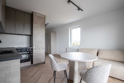 Nowa przytulna kawalerka, ok. 30m2. + duży balkon z widokiem na Tatry.