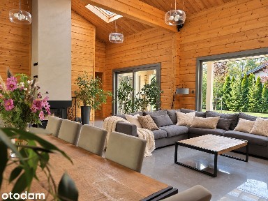 Dom z bala fińskiego 241,8m² na działce 4508m² z basenem i sauną