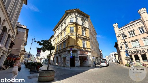 atrakcyjny lokal handlowy 37m2 ścisłe centrum kamienica witryna parter