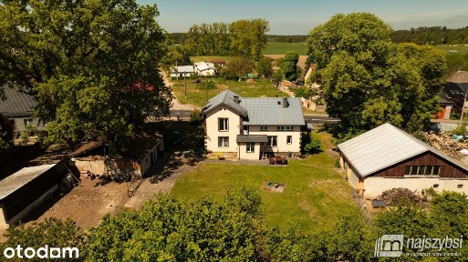 Pniewo - przestronny dom dla dwóch rodzin