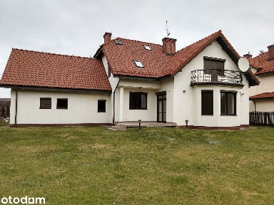 Dom dla pracowników, 8 pokoi, Ursynów, Jagielska