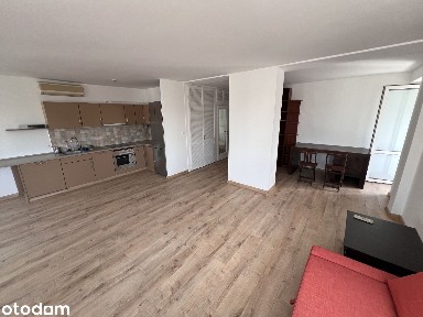 Eleganckie 2 pokoje z przeszkloną loggią | Grzybowska 85