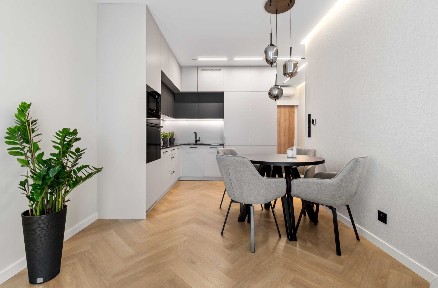 W centrum na 23 piętrze | Przy rzece - gotowe do zamieszkania