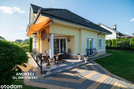LUKSUSOWA POSIADŁOŚĆ Z BASENEM