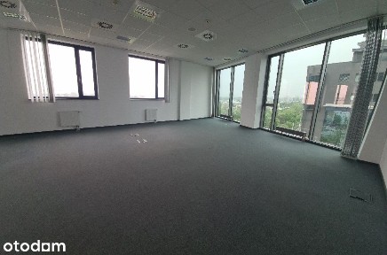80m2 Biuro Strzegomska + Parking