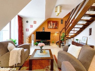 3M pow. całkowita ok. 100m + balkon +MP +komórka