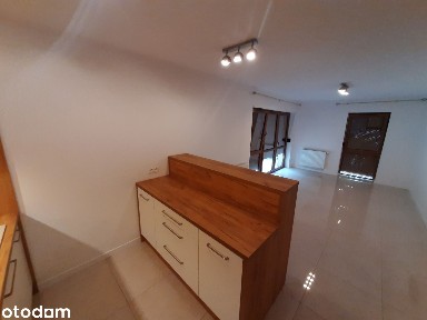 Piękne mieszkanie z tarasem/ogródek/3pok/2łazienki/2garaże/komórka