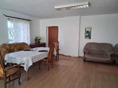Duży dom blisko Kielc i trasy S7 na wynajem