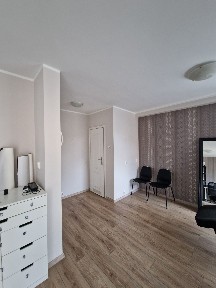 Wynajmę lokal/gabinet/biuro/kancelarię/salon