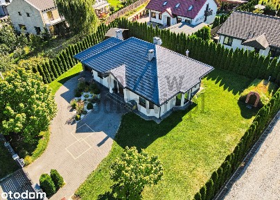 PARTEROWY DOM Z PODGRZEWANYM BASENEM - ŻÓŁWIN, OBOK PODKOWY LEŚNEJ