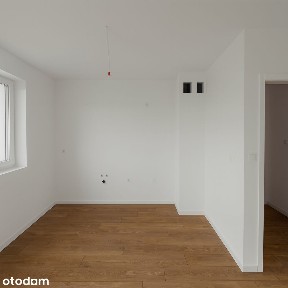 2 pok- balkon / DNI OTWARTE/Hala GARAŻOWA / 12min Tramwajem do Centrum