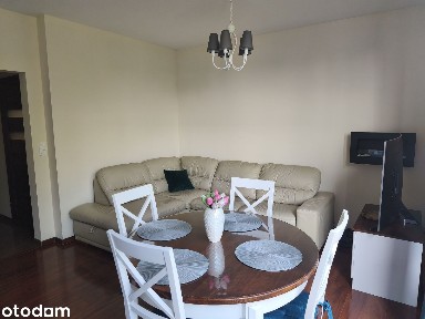 3 pokoje blisko SKM |winda |idealne dla rodziny lub pary|piękny balkon