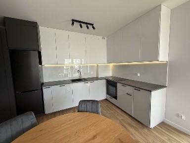 Nowe, jasne 3-pokojowe mieszkanie z balkonem i miejscem w hali | Młoda Rumia, ul. Jeziorna