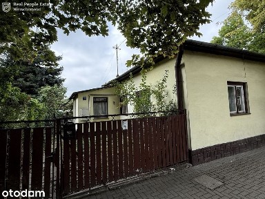 Dom do generalnego remontu, działka 173 m2, ul. Żelazna