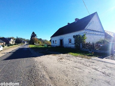 Wolnostojący dom z dużą działką - idealne miejsce na własny azyl.
